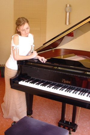 Online-Piano - Dipl. Musiklehrerin Cornelia Kohler